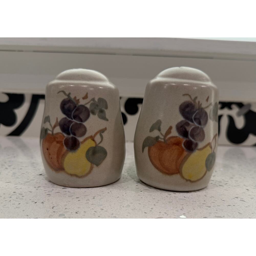 Vintage Chatham Potters Salt and Pepper Shakers "Country Harvest"